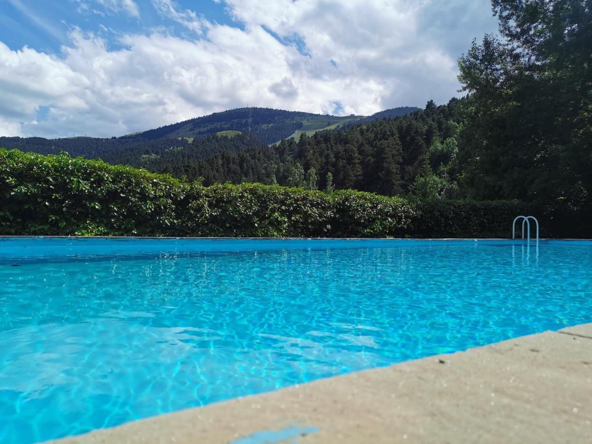 Hotel Adsera La Molina  Buitenkant foto