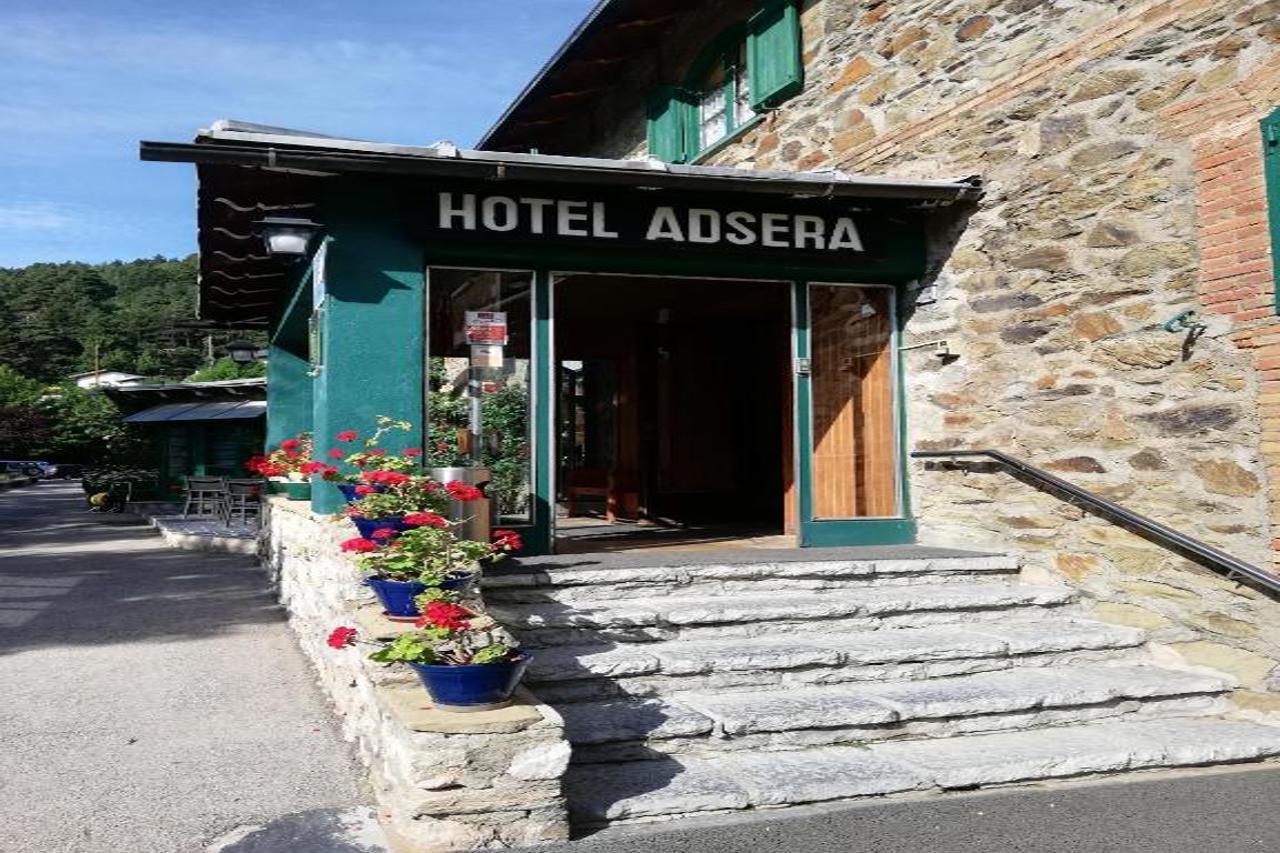 Hotel Adsera La Molina  Buitenkant foto