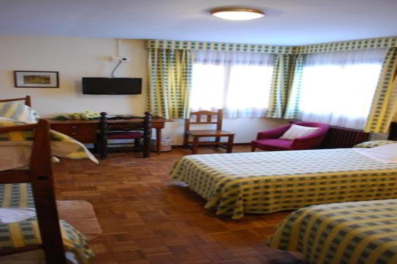 Hotel Adsera La Molina  Buitenkant foto