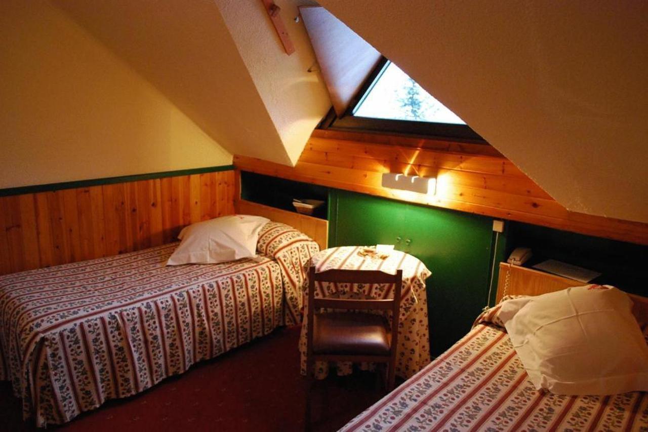 Hotel Adsera La Molina  Buitenkant foto