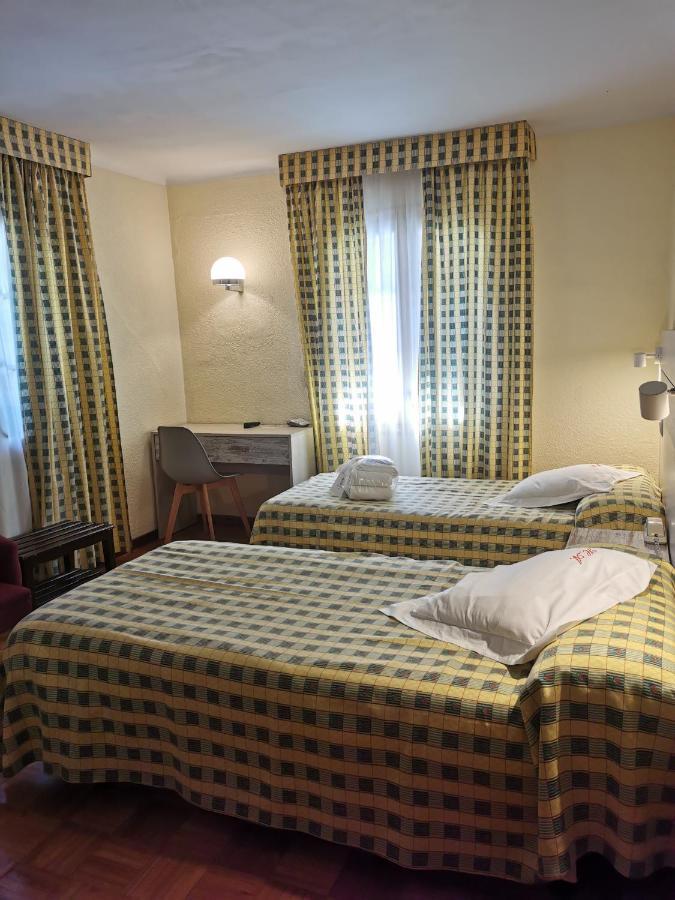 Hotel Adsera La Molina  Buitenkant foto