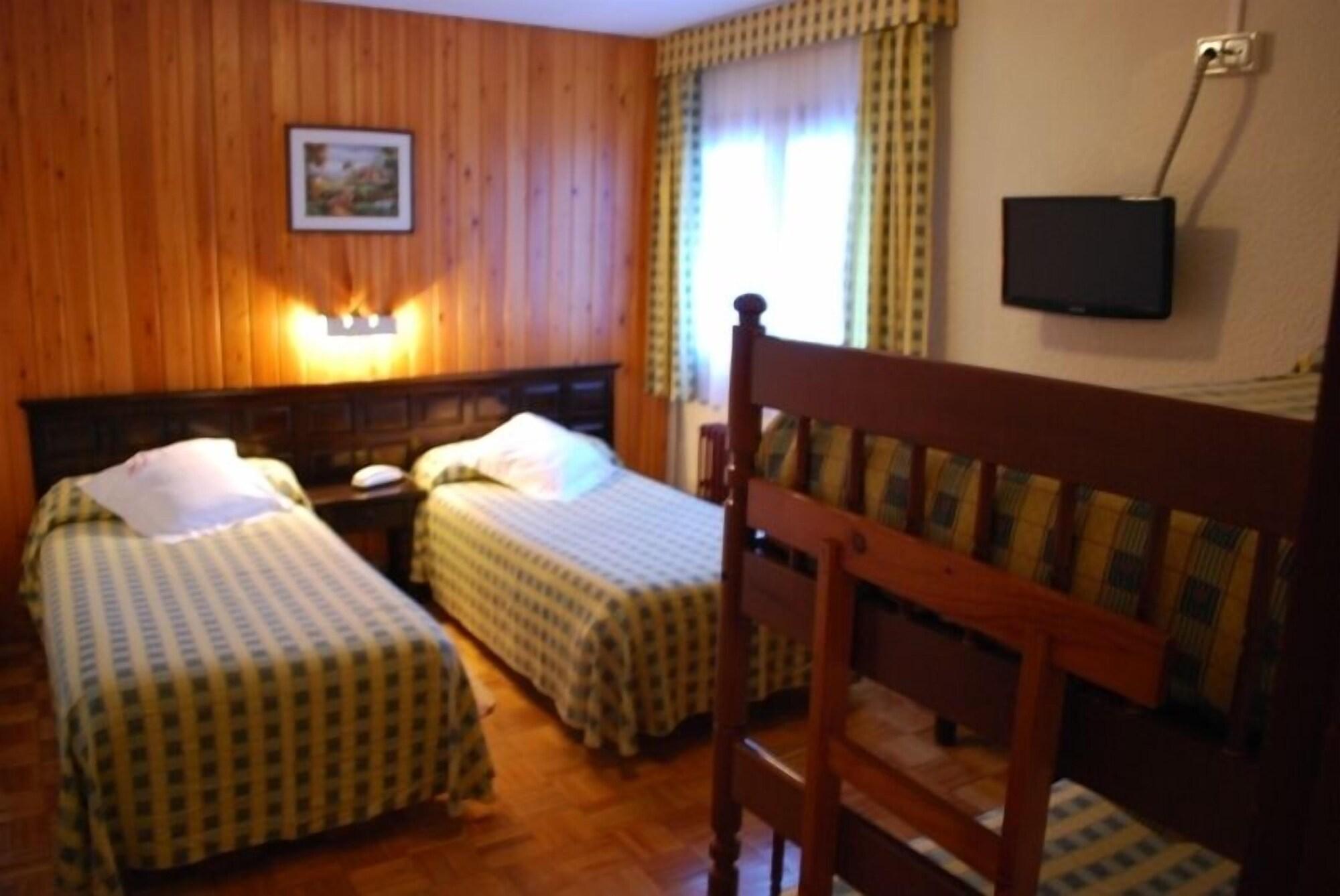 Hotel Adsera La Molina  Buitenkant foto