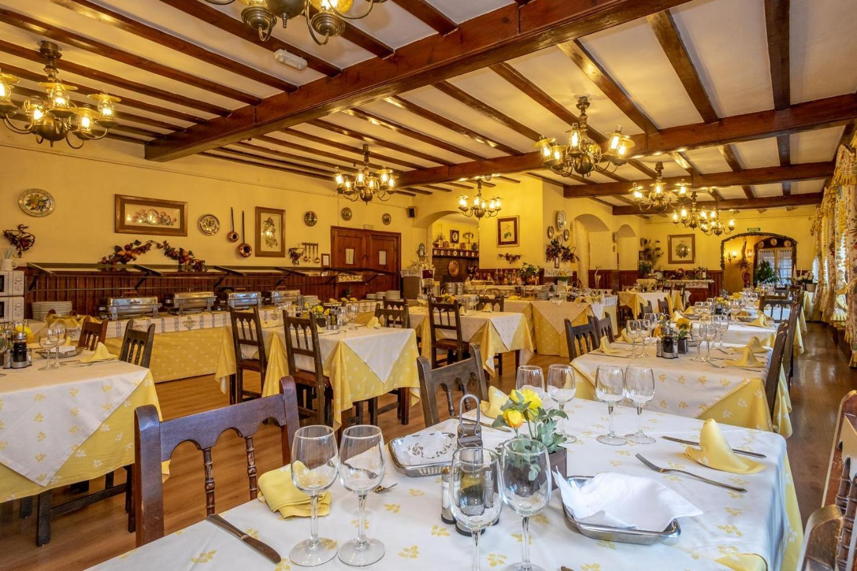 Hotel Adsera La Molina  Buitenkant foto