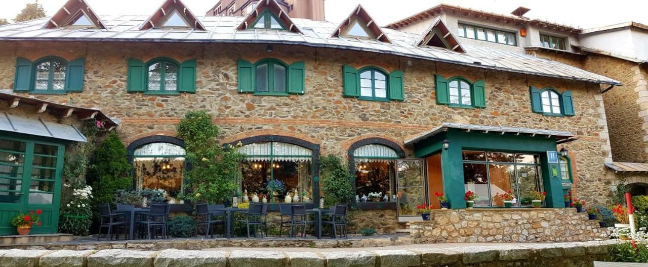 Hotel Adsera La Molina  Buitenkant foto